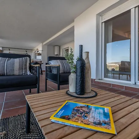 La Duquesa El Hacho Apartment *